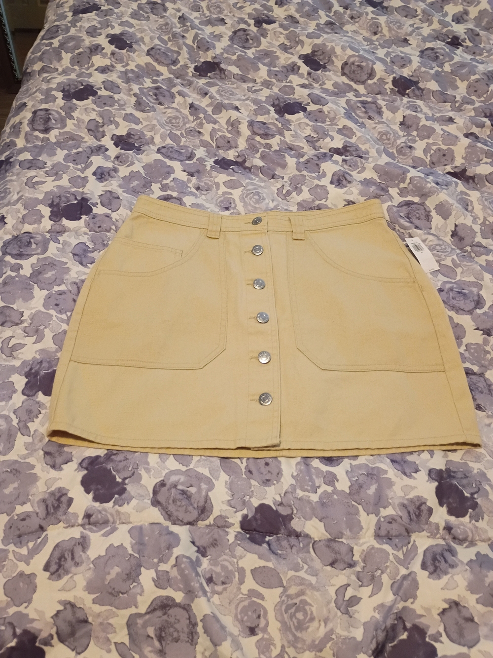Old Navy Cream Button-Front Mini Skirt